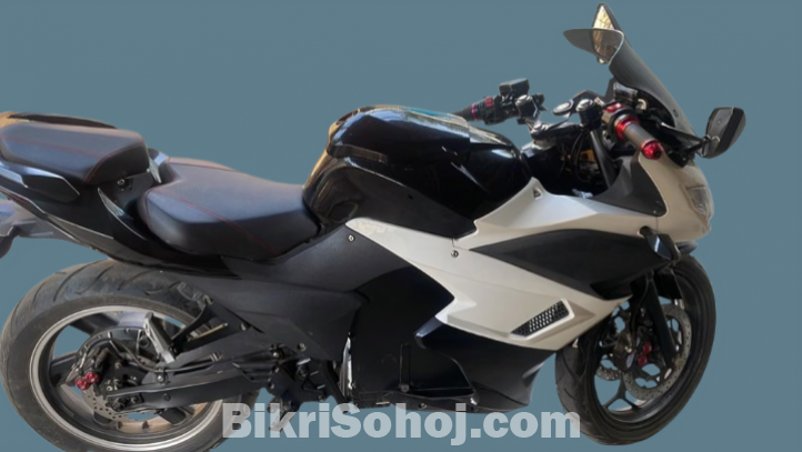 R15 Model ই-বাইক (Daymak EM2)